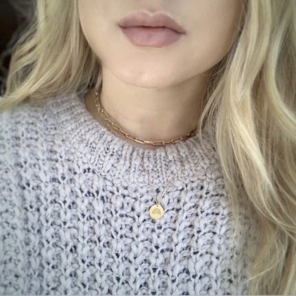 Gold Rainbow pendant necklace - Picture 5 of 6